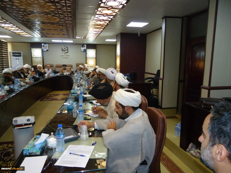 حجت الاسلام و المسلمین دادگر در دوره بالندگی حرفه ای اعضای هیأت علمی معارف اسلامی:

هدف از ارائه دروس معارف در دانشگاه تأثیرگذاری آنها بردانشجومعلمان است 8